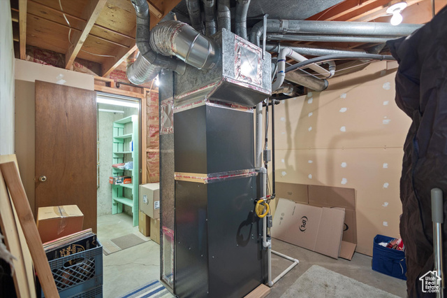 Photo 23 for MLS #2119822 at 5491 Janette Ave