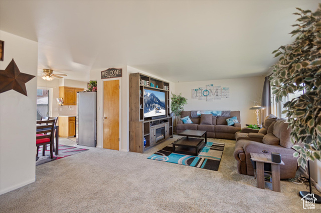 Photo 6 for MLS #2119822 at 5491 Janette Ave