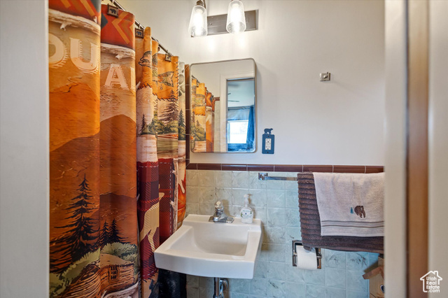 Photo 25 for MLS #2119822 at 5491 Janette Ave