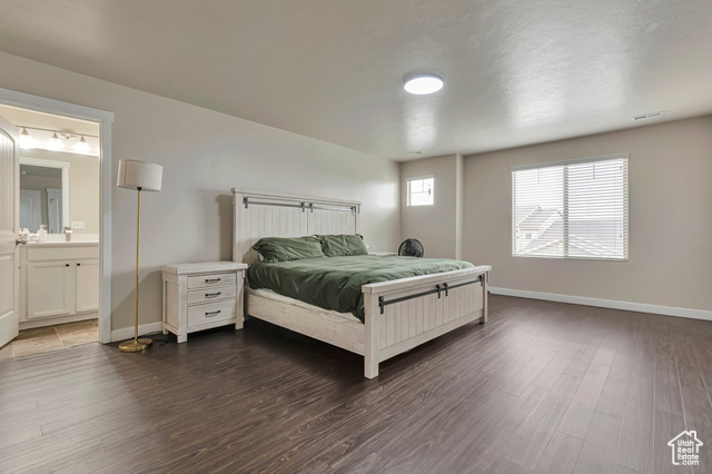 Photo 15 for MLS #2119827 at 5209 W Courtly Ln