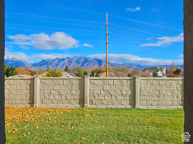 Photo 19 - 10831 S Wynview Ln, South Jordan UT 84095