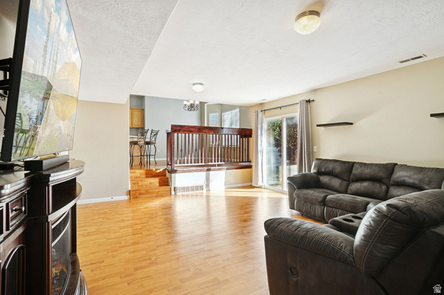 Photo 5 - 876 N Fox Run Dr, Tooele UT 84074