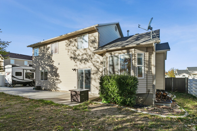 Photo 25 - 876 N Fox Run Dr, Tooele UT 84074