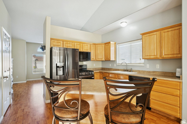 Photo 16 - 876 N Fox Run Dr, Tooele UT 84074