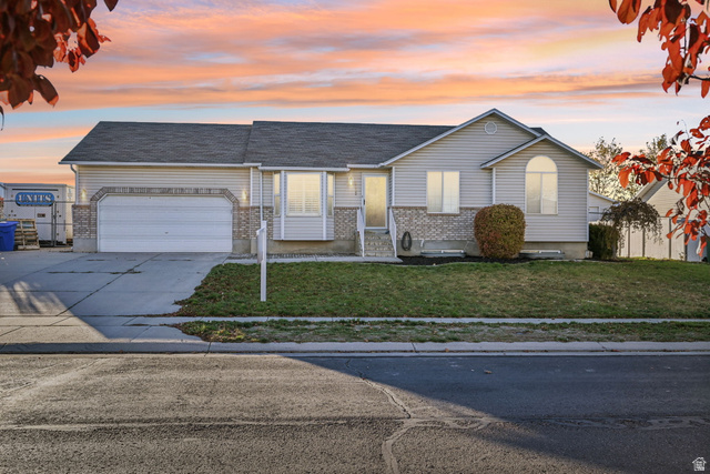 9332 S Wild Clover Ln
                     MLS #2119879