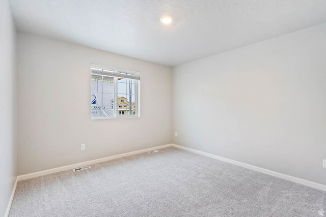 Photo 11 for MLS #2119920 at 39 E Broadway Dr #1039