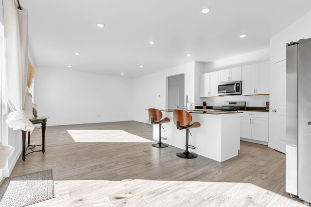 Photo 10 - 1137 E Commodore Ln #43, Saratoga Springs UT 84045