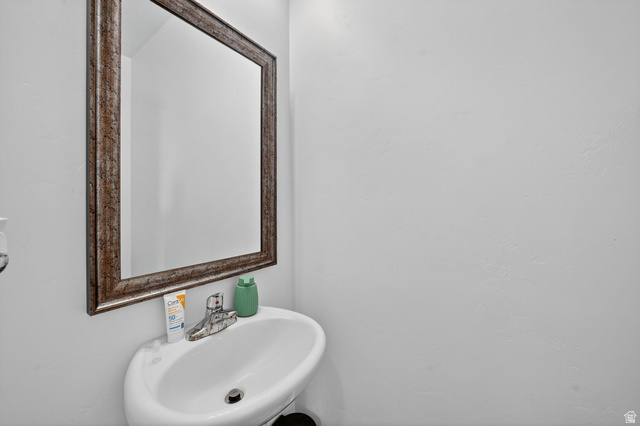 Photo 17 - 10847 S Big Meadow Dr, South Jordan UT 84009