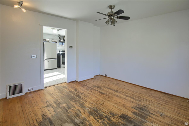 Photo 4 for MLS #2119975 at 863 S Lake St