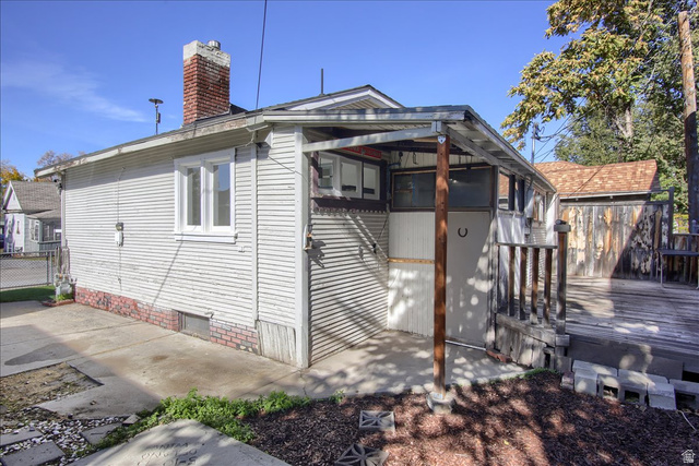 Photo 16 for MLS #2119975 at 863 S Lake St