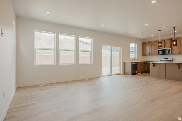 Photo 4 - 3666 N Eagle Meadows Dr, Eagle Mountain UT 84005