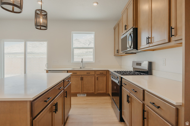 Photo 5 - 3666 N Eagle Meadows Dr, Eagle Mountain UT 84005