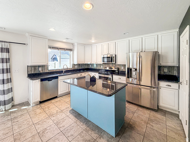 Photo 3 - 920 W Stonehaven Dr, North Salt Lake UT 84054