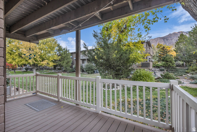 Photo 11 - 1384 Millcreek Dr #6, Ogden UT 84404