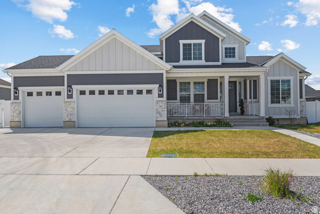 1437 W Stable St
                     MLS #2120083