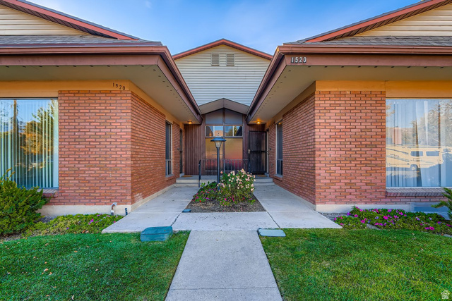 1520 S 1000 E
                     MLS #2120122