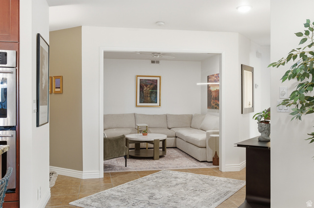 900 S Donner Way E 203