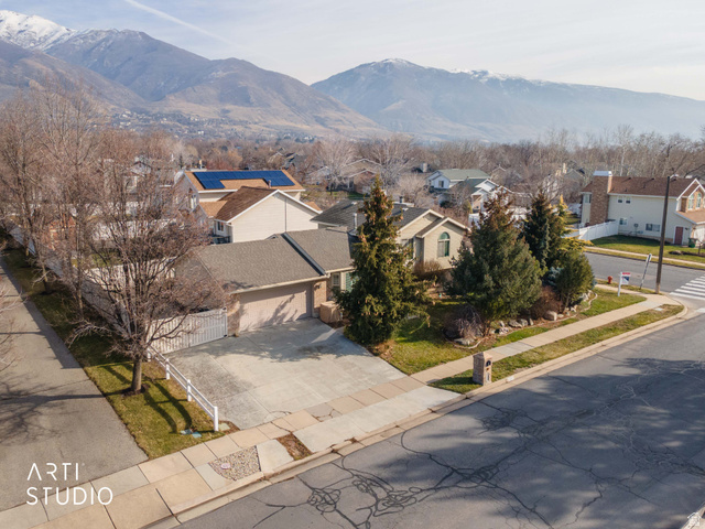 1241 S 700 E
                     MLS #2120275