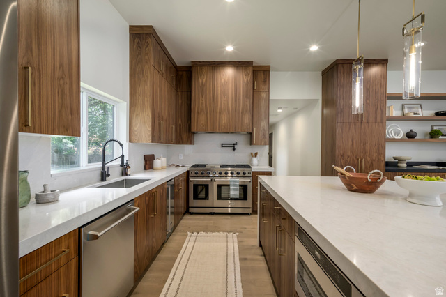 Photo 14 - 1958 E Longview Dr, Holladay UT 84124