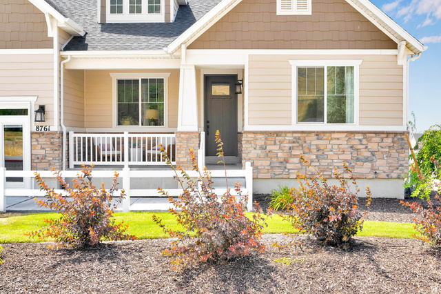 8761 N LAKESHORE DR #1203, Lake Point UT 84074