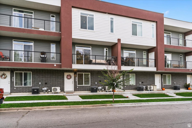 438 E Depot St #106
                     MLS #2120391