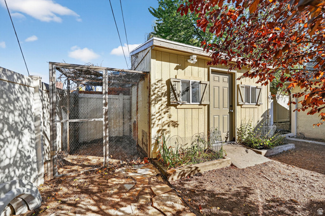 Photo 22 for MLS #2120393 at 1199 E Lorraine Dr