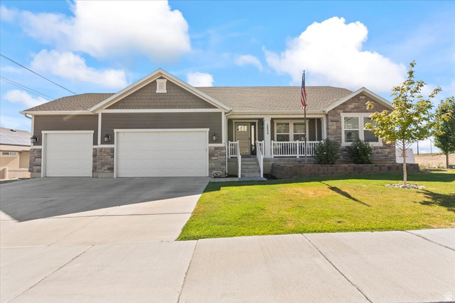 1608 S TERRACE RD, Saratoga Springs UT 84045