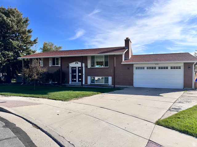 6918 S HARVEST CIR, West Jordan UT 84084