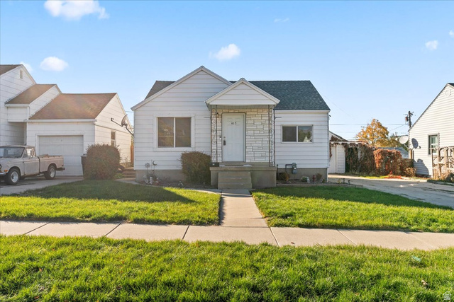 413 N PARKWAY AVE, Tooele UT 84074