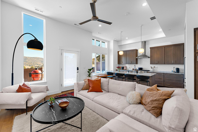 8254 N SANDALWOOD LN #234, Snyderville UT 84098