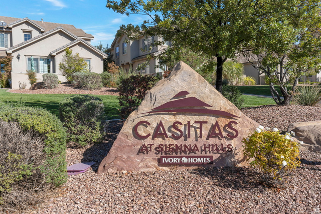 1907 E HOLIDAY LN, Washington UT 84780