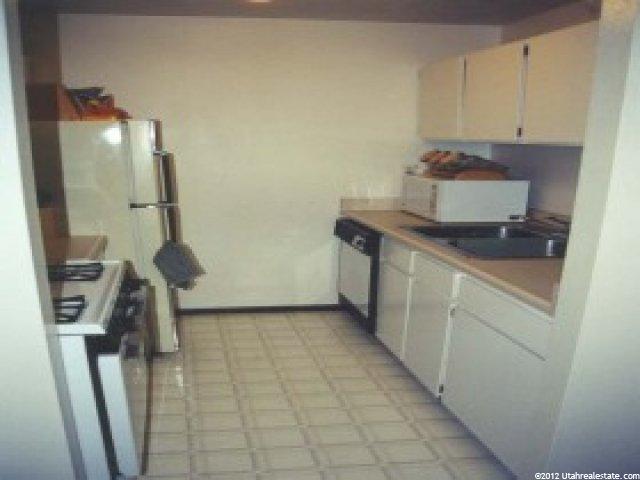 5402 Willow Ln #B, Murray, UT 84107 — photo 3