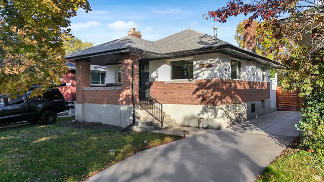 2347 S Green St
                     MLS #2121109