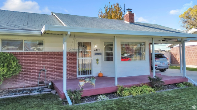 7340 S Cottonwood St
                     MLS #2121289