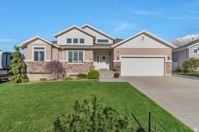 Main photo for 1288 N Horizon View Loop