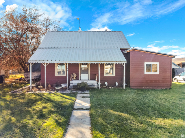 Main photo for 59 W 1st S