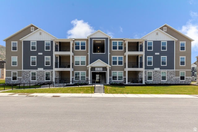 693 W 4500 S #o303
                     MLS #2121882