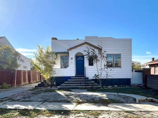 230 E 100 S, Price UT 84501