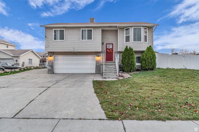 3718 S Lancashire Cir
                     MLS #2122003