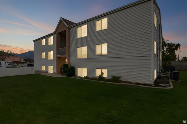 1689 W 8295 S #2, West Jordan UT 84088