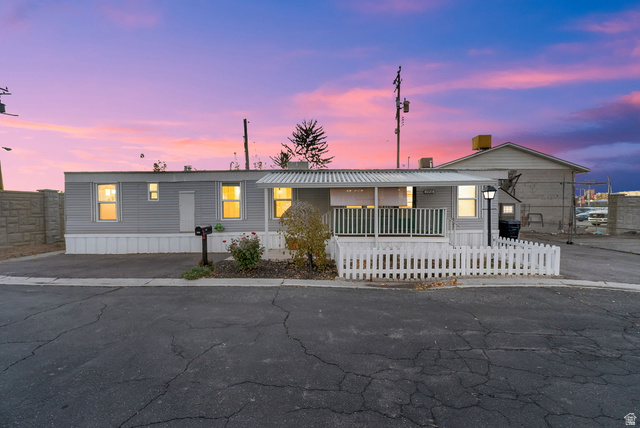 Main photo for 2906 S Garden Park Cir