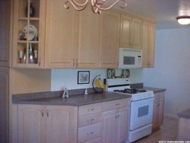 909 S 175 W, Bountiful, UT 84010 — photo 4