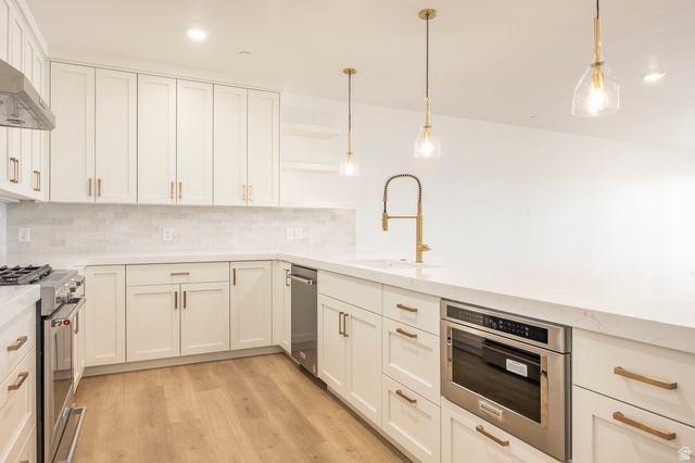 2250 E MURRAY HOLLADAY RD #305, Holladay UT 84117