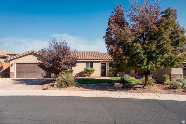 1086 N Ocotillo Dr
                     MLS #2122496