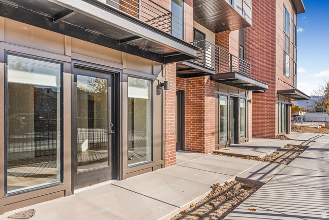 594 E BETSEY CV #17, Salt Lake City UT 84107