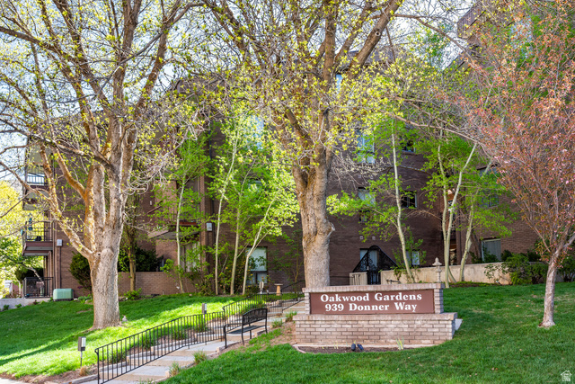 939 S DONNER WAY #107, Salt Lake City UT 84108