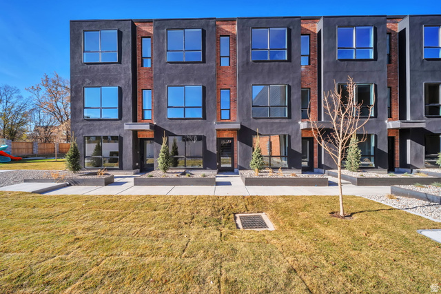 868 E Rowley Dr #102
                     MLS #2122571
