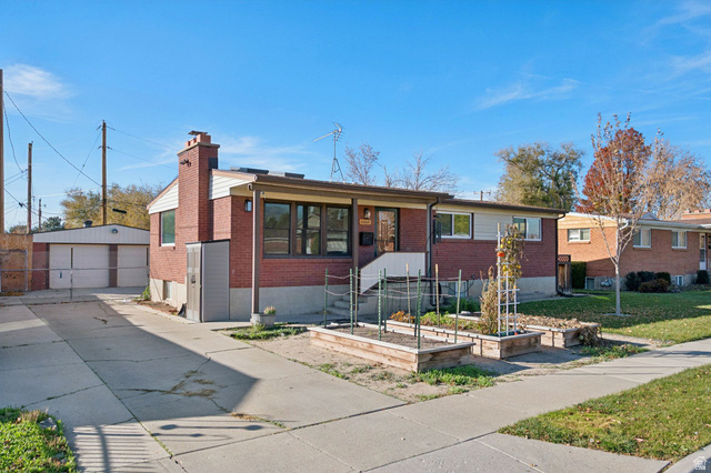 6460 S BLAINE DR, Murray UT 84107