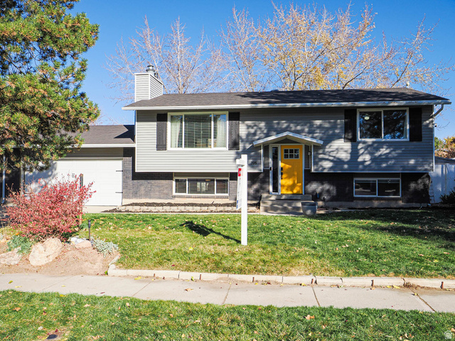 735 E DUSTY CREEK AVE, Sandy UT 84094