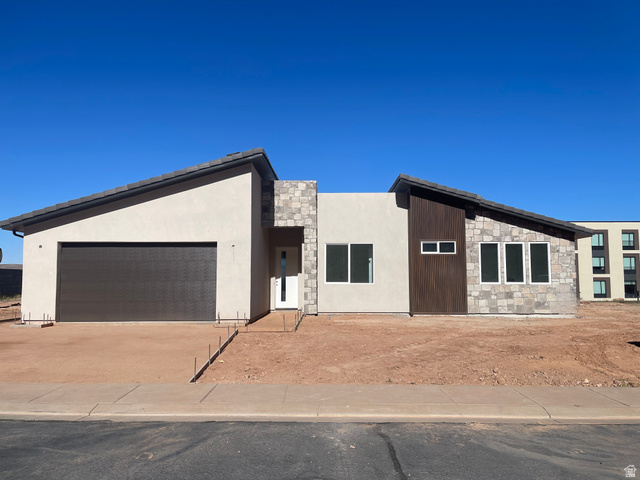 451 N 200 E
                     MLS #2123009